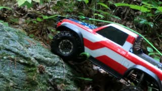 Traxxas TRX-4 Sport crawling on slippery rocks - RC4wd MUD SLINGER XL 1.9" TIRES