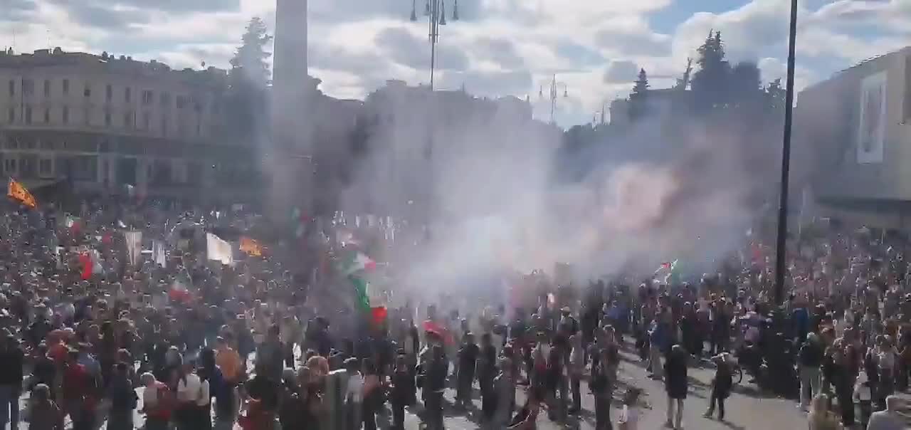 Protest in Rome Against Vaccine Passport