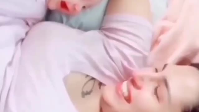 SHORT VIDEO