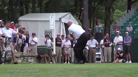 Charles Barkley Plays One-Handed And Finishes Dead Last In Celebrity Golf Tournament