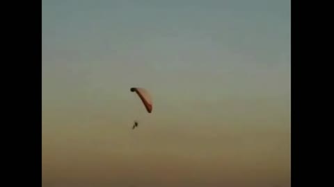Dominator VS Reflex Collapse Test! The Difference Between Paramotor Life And Death!