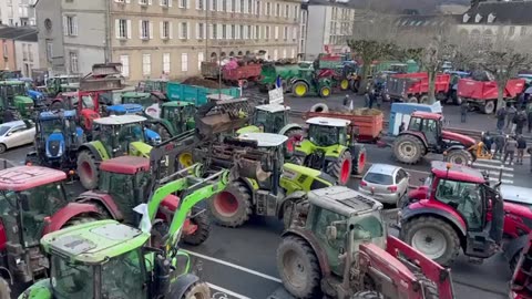 The situation of French farmers who have gathered in front of the governor #shorts