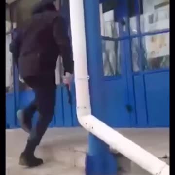 Ukranian Man snaps after his wife was assaulted in a store for not wearing a mask