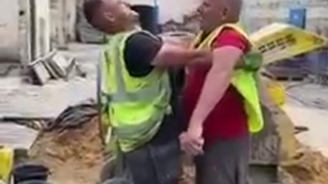 Lifting prank🤣🤣