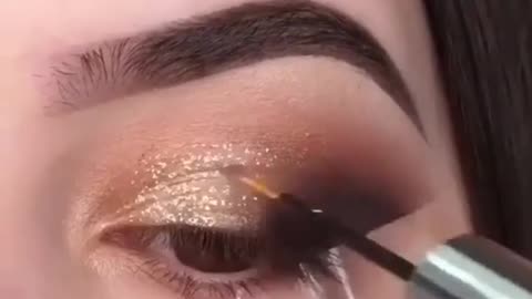 Eye makeup