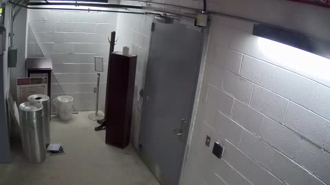 6031RHOBG1G102BEastVestibule_2021-01-06_00h40min01s613ms.mp4