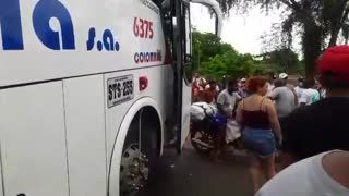 Monumental trancón en Playa Blanca