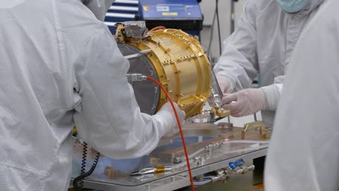 Europa Clipper Spacecraft Assembly