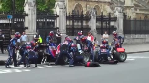 Mark Webber Parliament Square F1 Pit Stop w_ Red Bull Racing (1)