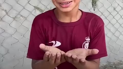 Palestinian child recounts a bombing he witnessed