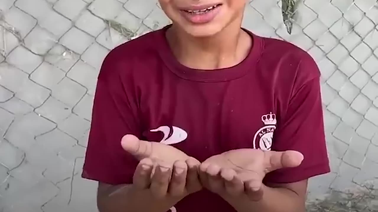 Palestinian child recounts a bombing he witnessed
