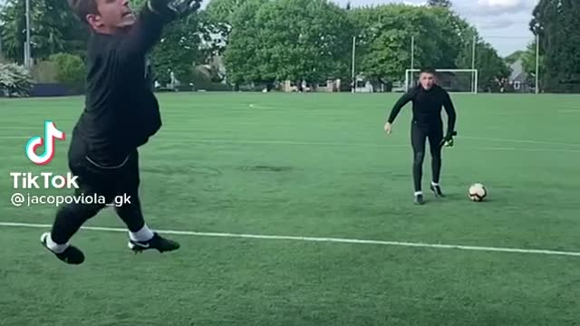 GOALKEEPING TRANNING