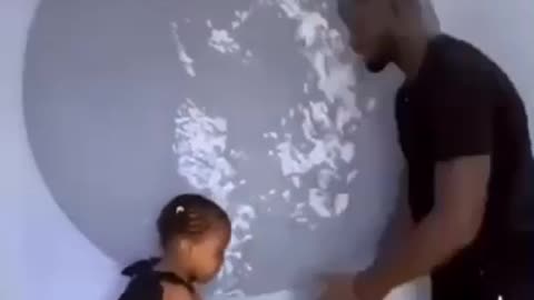 Special drawing skill With hands and palms