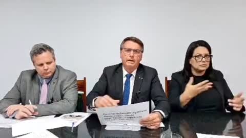 BOLSONARO CRÍTICA LULA