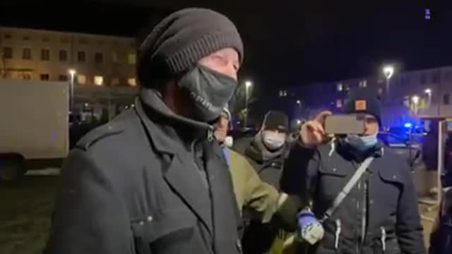 Interview mit einem von Medien und Politikern bezeichneten Schwurbeler