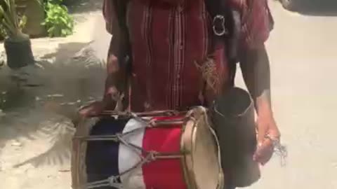 Amazing Creative Street Musician