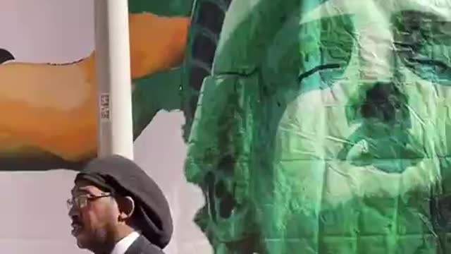 Artist reveals Biden DECAPITATING Statue of Liberty!