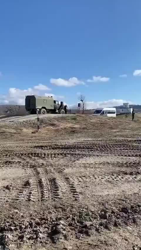 Ukraine citizens are dancing and happy to see Russian troops