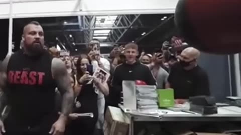 Eddie Hall Breaks Punching Machine