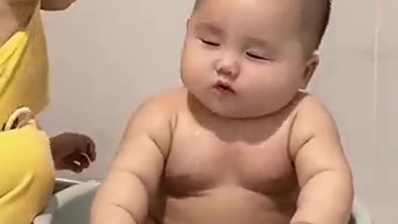 Cute baby bathtub