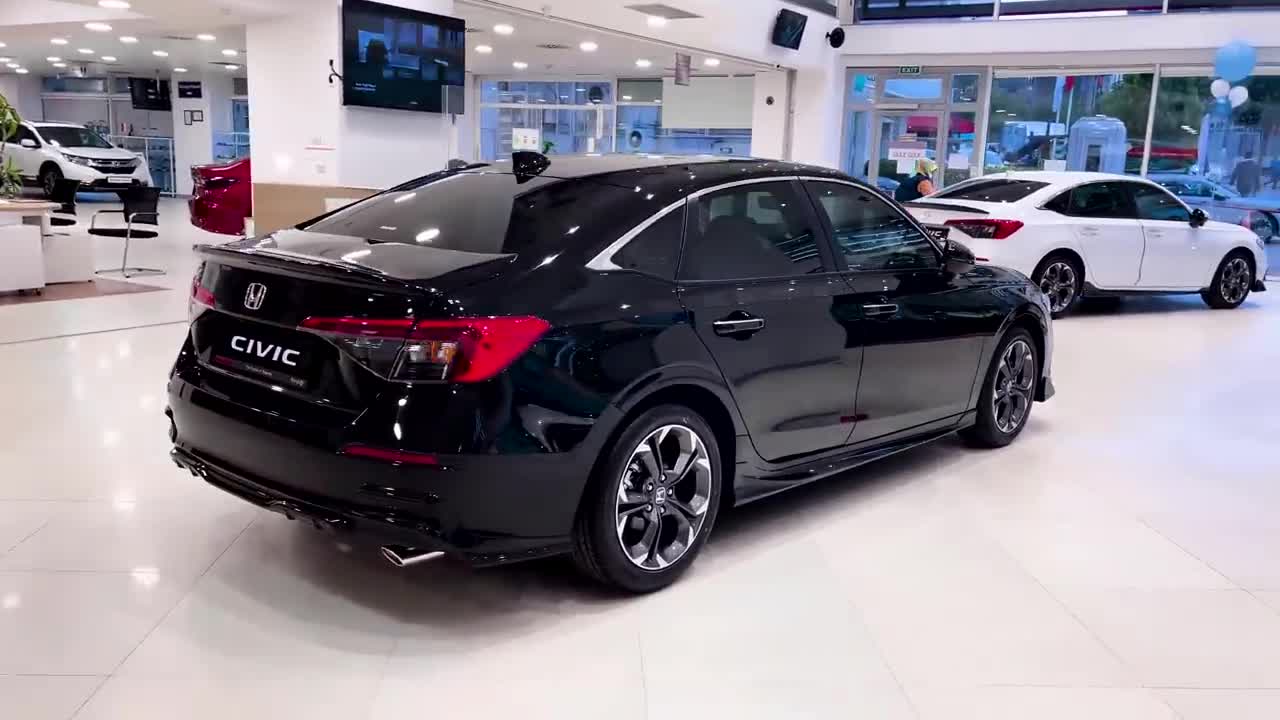 first REVIEW (exterior, interior, trunk space)2022 Honda Civic - Great Sedan!-13