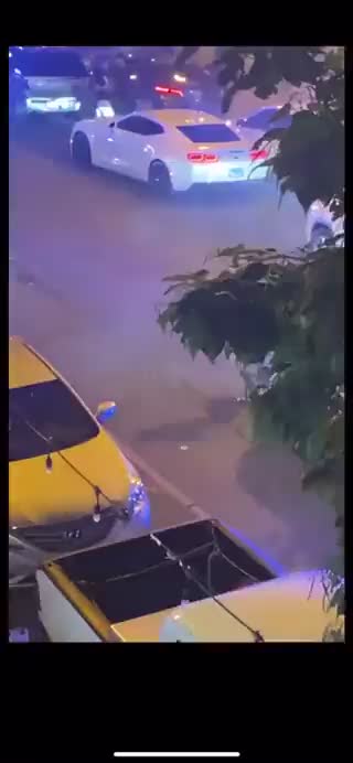 Chicago police show up at a drag racing site, get attacked