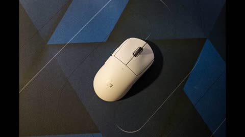 Review: Logitech G PRO X SUPERLIGHT Wireless Gaming Mouse, Ultra-Lightweight, HERO 25K Sensor,...