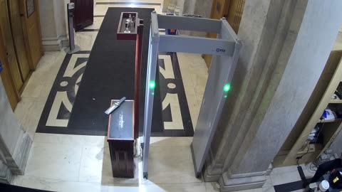 0163USCH01HouseCarriageDoor_2021-01-06_11h17min27s863ms.mp4