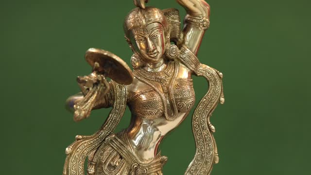 14" Brass A Young Lady Applying Vermilion Brass Statue (A Sculpture Inspired by Khajuraho)