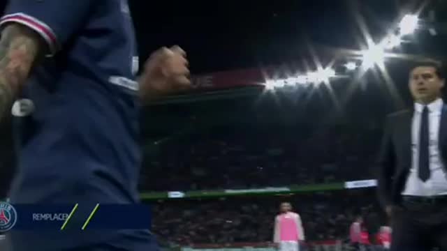 - Messi is angry after being substituted -