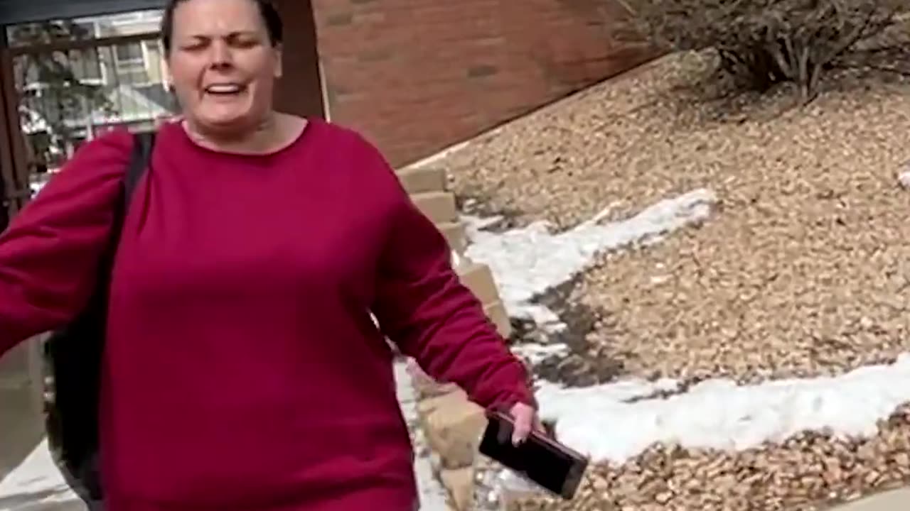 Giving a Kind Woman $1,200!_Full-HD_60fps