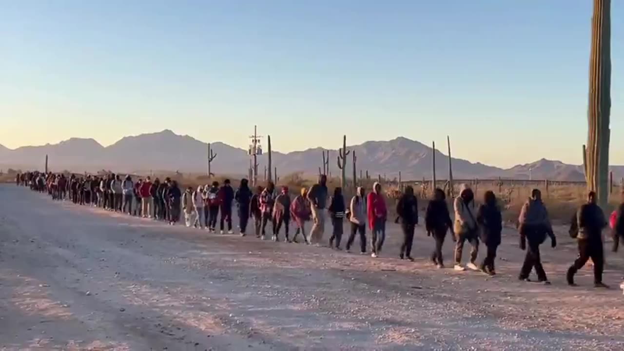 ANOTHER MASS ILLEGAL CROSSING OF 700+ IN LUKEVILLE, ARIZONA THIS MORNING.