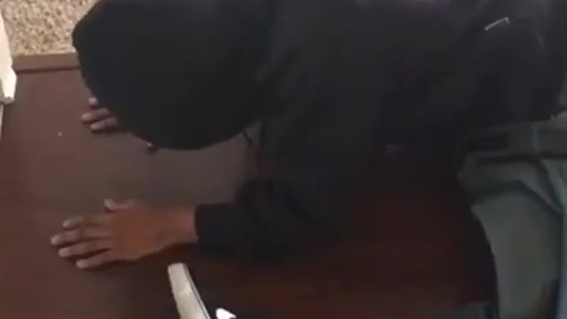 Eyo Pizza here meme (Caleb City)