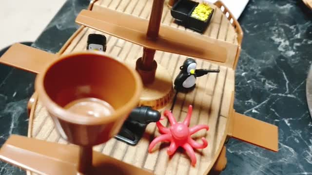Rocking pirate ship game