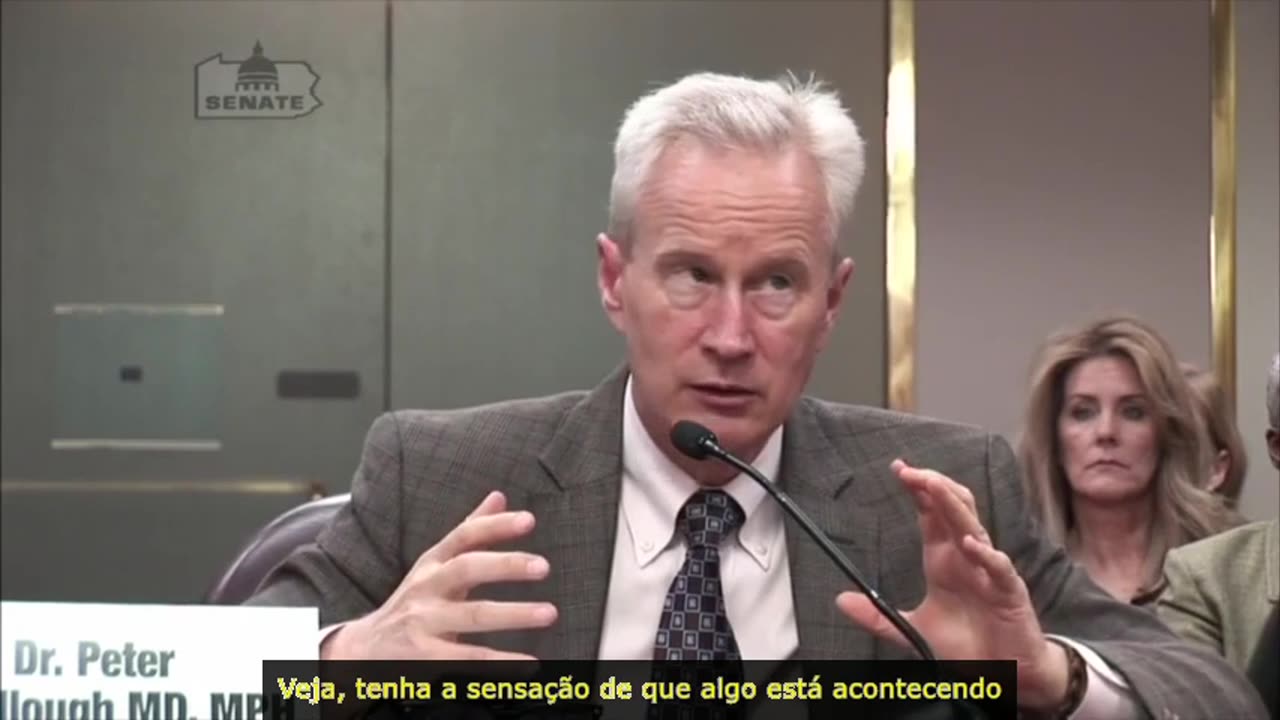 Como é a 'psicose de formação em massa' no mundo Real