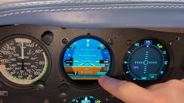 Piper Comanche 250 Garmin GI 275 Overview