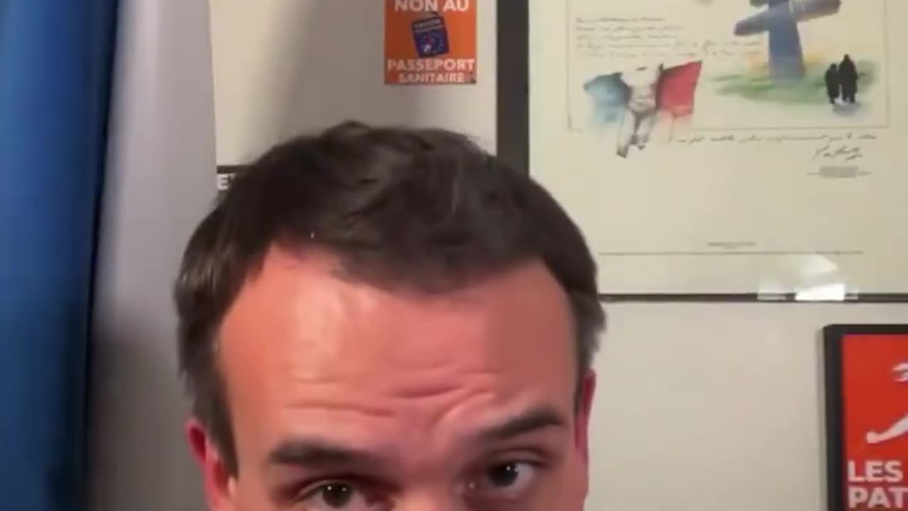 Muy probable dimisión sorpresa de Emmanuel Macron.