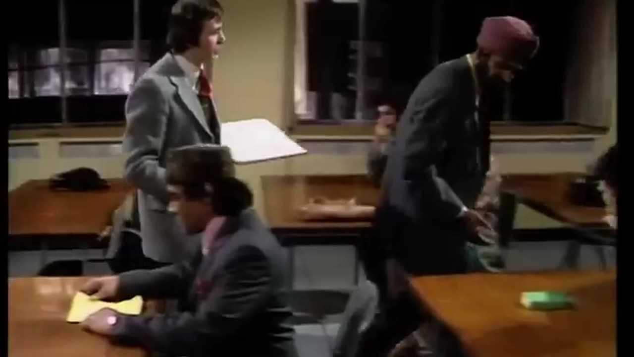 Mind Your Language - Episode 1 (season 1)