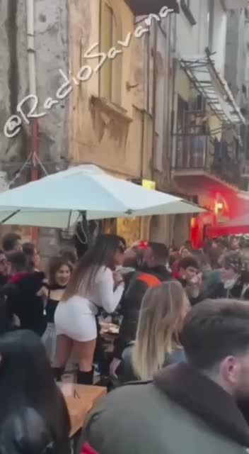 NAPOLI FESTA - LỄ HỘI NAPOLI - FÊTE À NAPOLI🍾🥂
