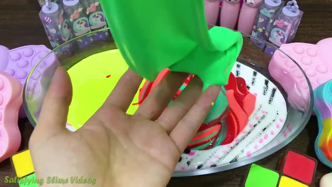 Mixing makeup, storebought and more into GLOSSY slime!Satisfying Slime Video #15