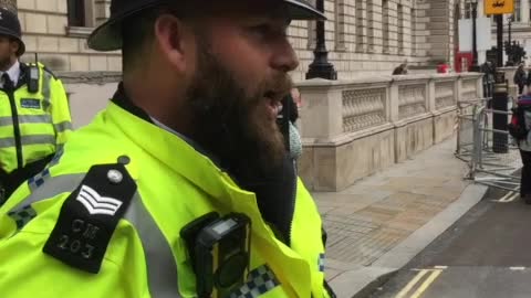 Pesky 'anti-vaxxers' at the London Marathon