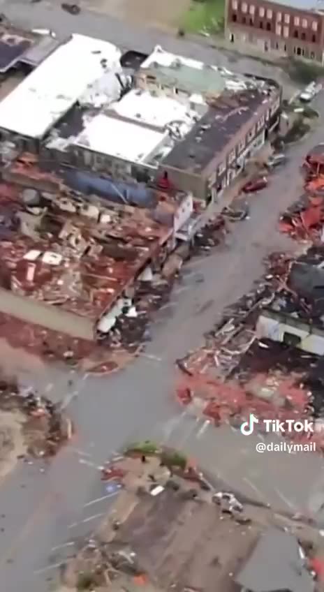 The aftermath of the Oklahoma tornadoes