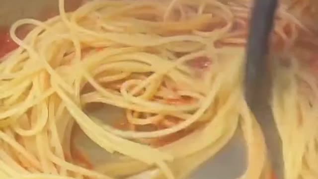 Put The Spaghetti In The Pot