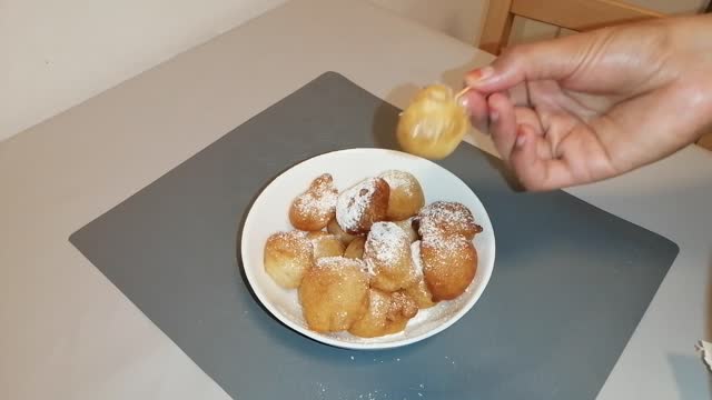 How to make sweet golden fried balls | Sudanese street food | with tea & coffee | easy sweet recipe