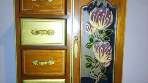 Jewelry Box Upcycle - Miriam's Garden