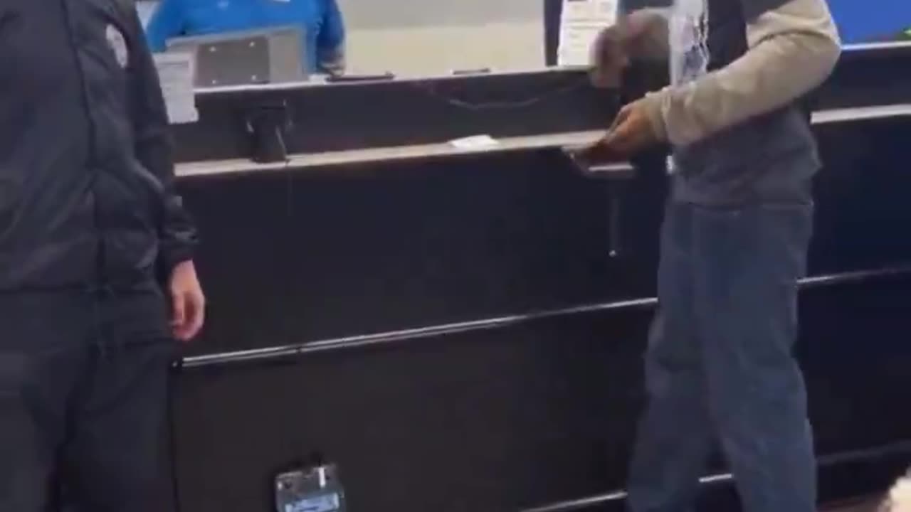 Public Tantrum With Security Just Watching 4 Feet Away