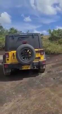 Video: Polémica por ingreso de vehículo a quebrada Las Gachas en Santander