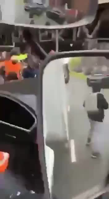 Australia: Anti lockdown protesters