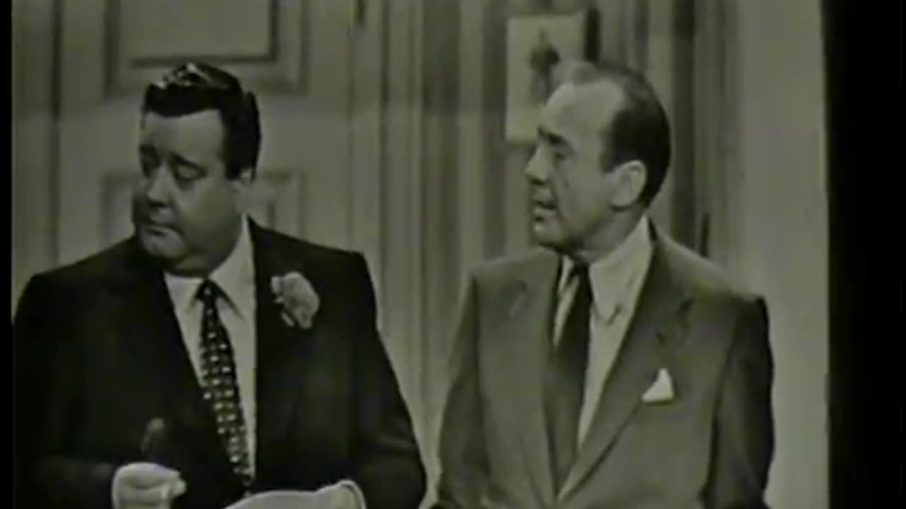 The Jack Benny Program - Jackie Gleason 5-11-1955 s05e16