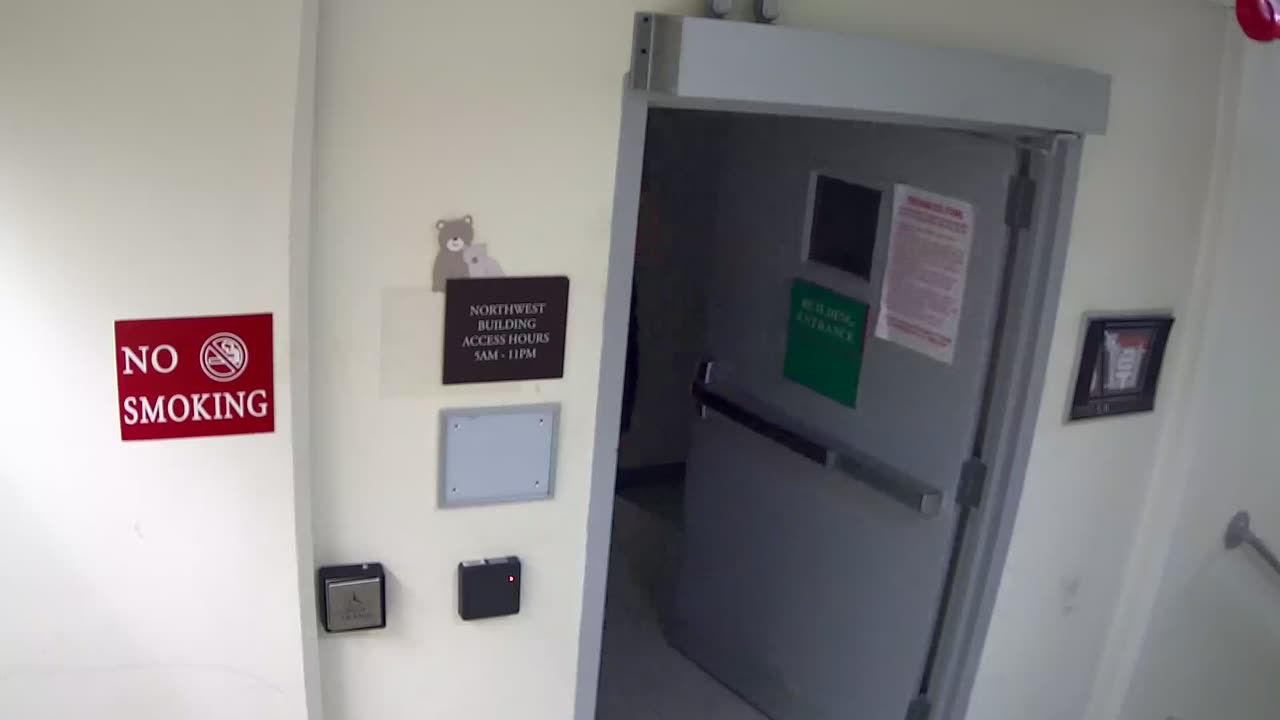 5181CHOBBANorthLobbyStair8_2021-01-06_10h00min01s223ms.mp4